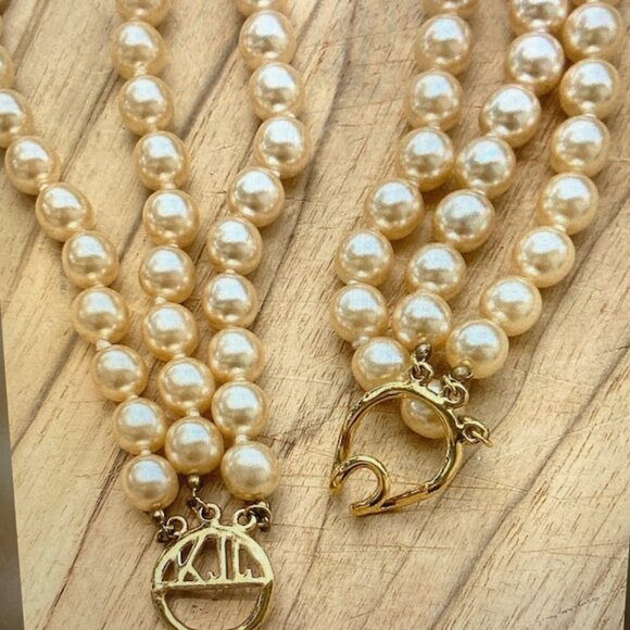 VTG KJL Kenneth Jay Lane Triple Strand Faux Pearl Necklace & Bracelet SET - Picture 5 of 10
